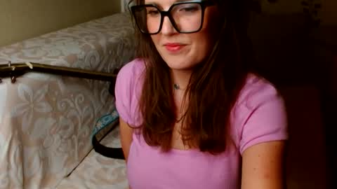 Mindy online show from April 18, 10:19 am