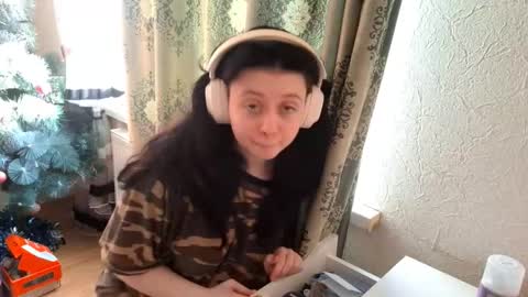 Snapshot of mindyrives chatting on March 1, 3:08 am Mindy online show from March 1, 3:08 am