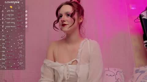 Snapshot of mine_doll chatting on January 11, 11:15 am Anny online show from January 11, 11:15 am