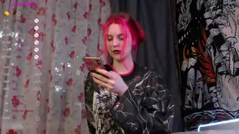 Snapshot of mine_doll chatting on June 14, 7:49 pm Anny online show from June 14, 7:49 pm