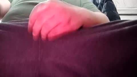 Snapshot of minecraftpickaxe chatting on December 16, 5:33 pm minecraftpickaxe online show from December 16, 5:33 pm