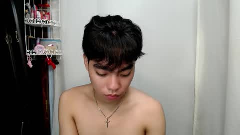 mingkla_man online show from March 7, 2:19 am