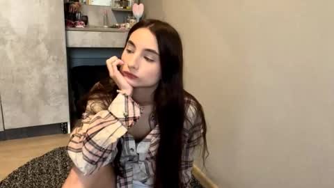 Emilia online show from October 7, 5:04 am