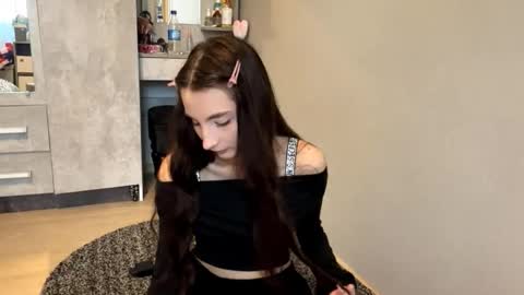 Emilia online show from October 9, 5:27 am