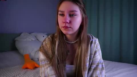 Snapshot of minhgrow chatting on February 23, 1:14 am Mary online show from February 23, 1:14 am