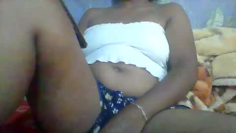 Snapshot of minie4tina chatting on March 12, 9:02 am Minie4Tina online show from March 12, 9:02 am
