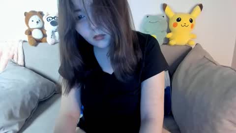 Minji online show from February 9, 1:26 pm