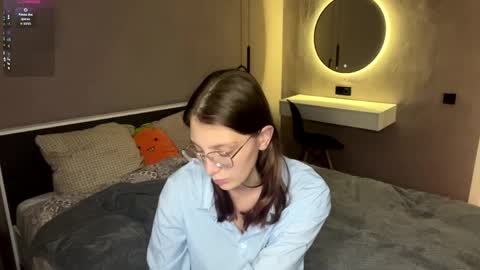 Asti online show from April 9, 4:12 pm