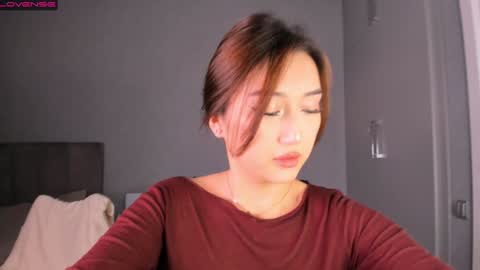 Snapshot of minnie_jin chatting on February 7, 2:37 pm minnie_jin online show from February 7, 2:37 pm
