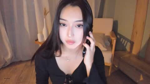 Snapshot of minnie_jin chatting on October 15, 2:17 pm minnie_jin online show from October 15, 2:17 pm
