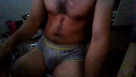 Snapshot of minoas31 chatting on August 3, 6:23 am minoas31 online show from August 3, 6:23 am