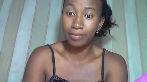 minouch211907 online show from January 18, 9:29 pm