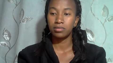 minouch211907 online show from April 8, 6:46 am