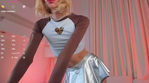 Lianna online show from November 6, 7:53 am