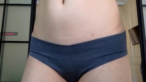 lia online show from June 28, 9:37 am