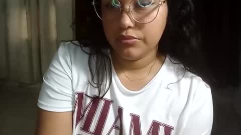 Snapshot of mira_cherry chatting on October 27, 10:36 pm mira_cherry online show from October 27, 10:36 pm