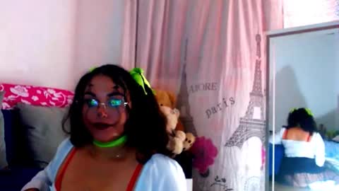 Snapshot of mira_cherry chatting on November 1, 4:36 am mira_cherry online show from November 1, 4:36 am