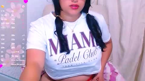 mira_cherry online show from February 26, 7:13 pm