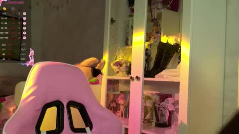 Mira online show from March 30, 10:33 pm