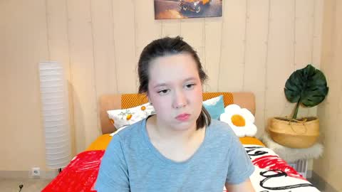 Mira online show from April 12, 2:27 am