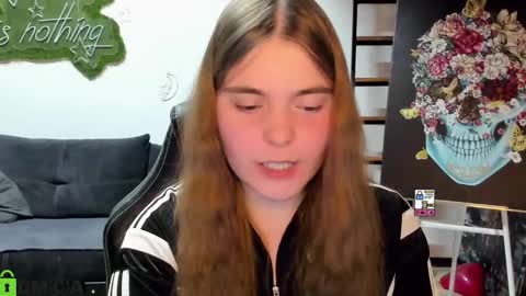 miraa_bloom online show from March 18, 4:32 pm