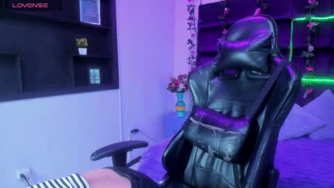 mirabella_miller online show from March 30, 12:06 pm