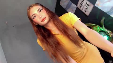 Snapshot of miraclegirl23 chatting on October 18, 3:13 pm Zoey online show from October 18, 3:13 pm