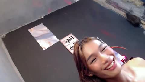 Snapshot of miraclegirl23 chatting on October 31, 1:28 am Zoey online show from October 31, 1:28 am