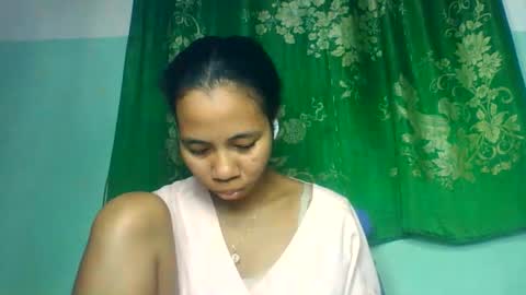 mirah881 online show from June 7, 7:45 am
