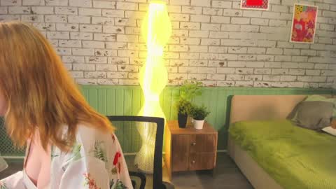 Aki online show from April 7, 10:37 am