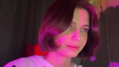 MiraLaPics online show from April 2, 9:23 pm