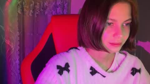 MiraLaPics online show from April 3, 7:34 pm