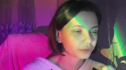 MiraLaPics online show from April 4, 9:12 pm