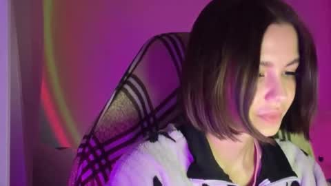 MiraLaPics online show from April 12, 9:53 pm