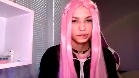 MiraLaPics online show from April 15, 4:14 pm