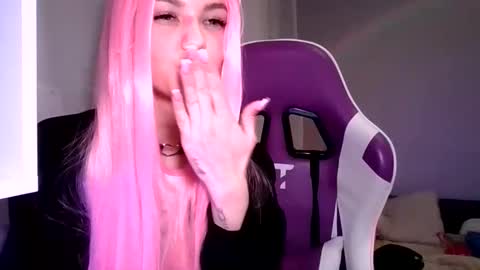 MiraLaPics online show from April 15, 7:58 pm