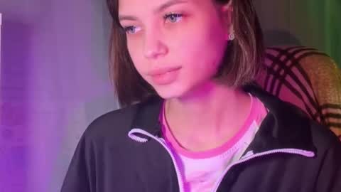 MiraLaPics online show from April 17, 6:55 pm