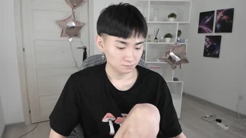 Snapshot of miram_yoo chatting on February 8, 9:46 pm online show from February 8, 9:46 pm