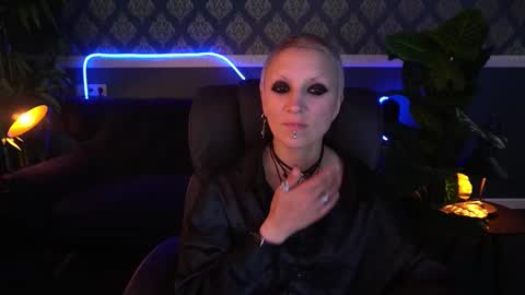 Mira online show from September 24, 1:14 pm