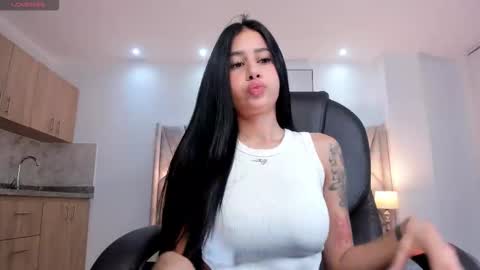 Snapshot of miranda_crawfor chatting on October 21, 12:06 pm miranda_crawfor online show from October 21, 12:06 pm