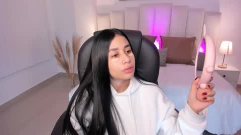 Snapshot of miranda_crawfor chatting on November 25, 12:16 pm miranda_crawfor online show from November 25, 12:16 pm