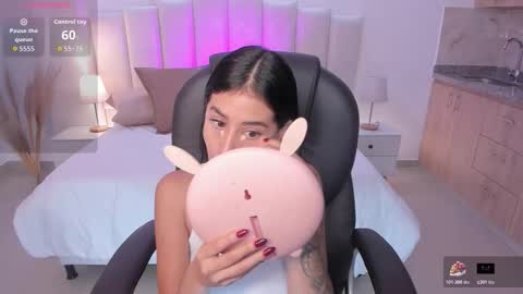 Snapshot of miranda_crawfor chatting on November 26, 12:17 pm miranda_crawfor online show from November 26, 12:17 pm