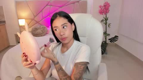 Snapshot of miranda_crawfor chatting on November 29, 12:41 pm miranda_crawfor online show from November 29, 12:41 pm