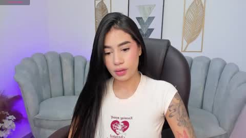 miranda_crawfor online show from April 23, 3:14 pm