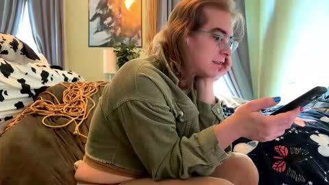 Miranda Flowers online show from February 27, 7:03 pm