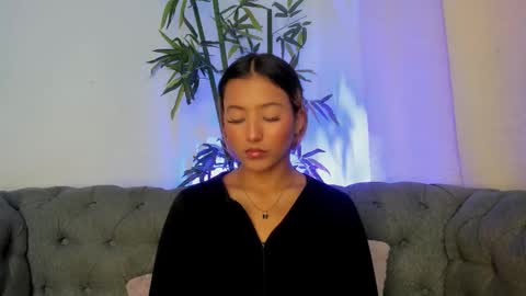 Miranda online show from December 15, 12:53 pm