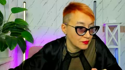 Snapshot of mirandagill chatting on December 4, 9:18 am mirandagill online show from December 4, 9:18 am