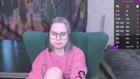 Kira online show from February 26, 9:05 pm