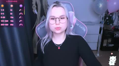 Kira online show from February 9, 8:13 pm