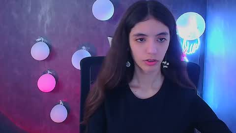 Snapshot of miri_miss chatting on February 26, 3:19 pm Miri online show from February 26, 3:19 pm